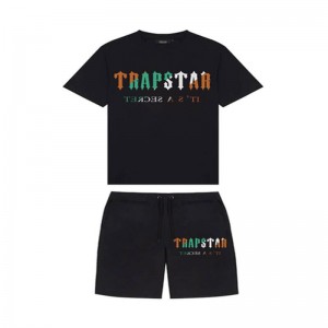 Black Men's Trapstar Irongate Arch Chenille Set Shorts Australia | AM32-564